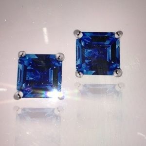 925 Tanzania Square Shape Stud Earrings🌺